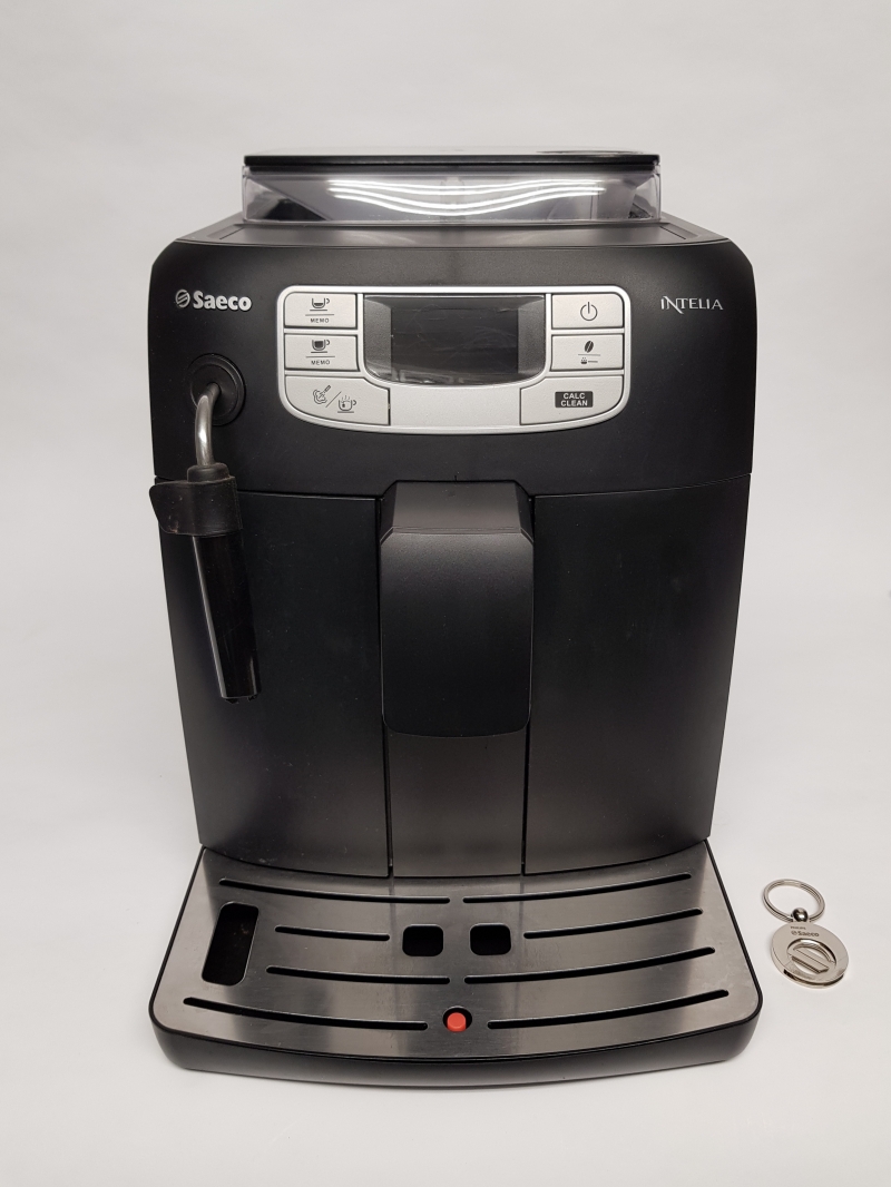 Кофемашина Saeco Intelia HD 8751 - 17500 Руб.