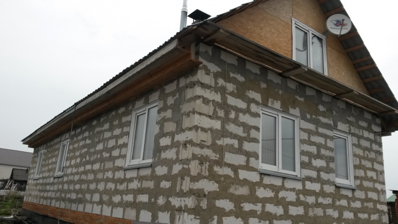 Дом 120 м2. земеленый участок 7 соток