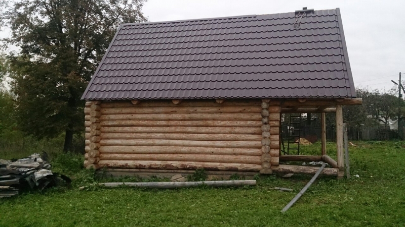 Продается земельный участок, на территории недостроена баня