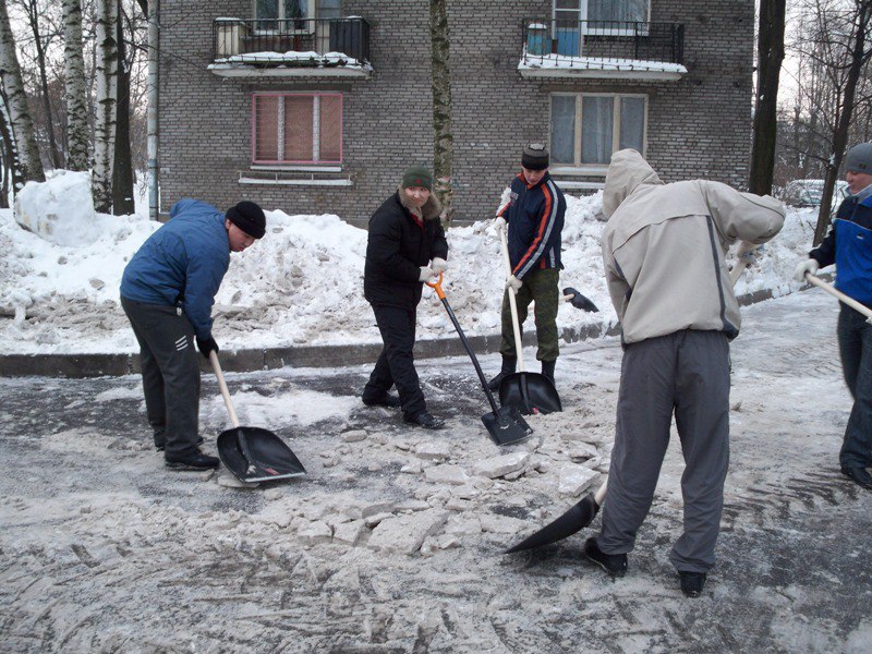 Уборка снега