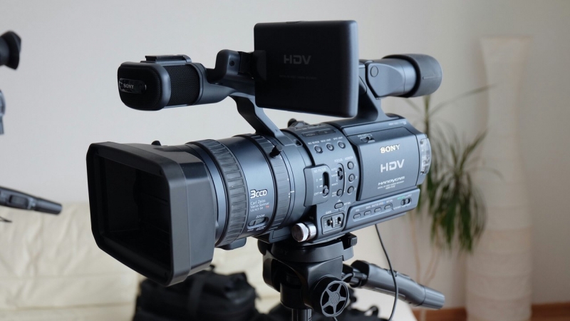 Новая Sony HDR-FX1E камера
