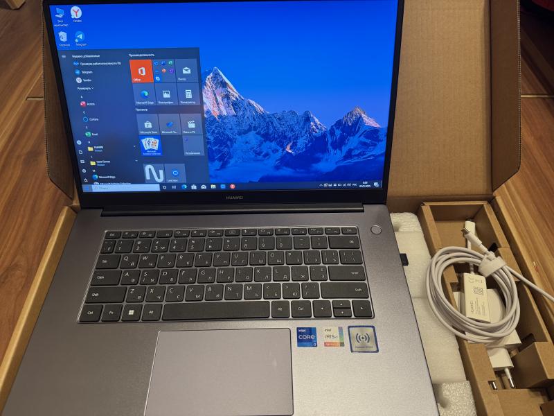    Huawei MateBook B3-520