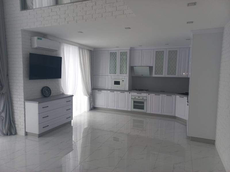 Продам двухуровневую квартиру