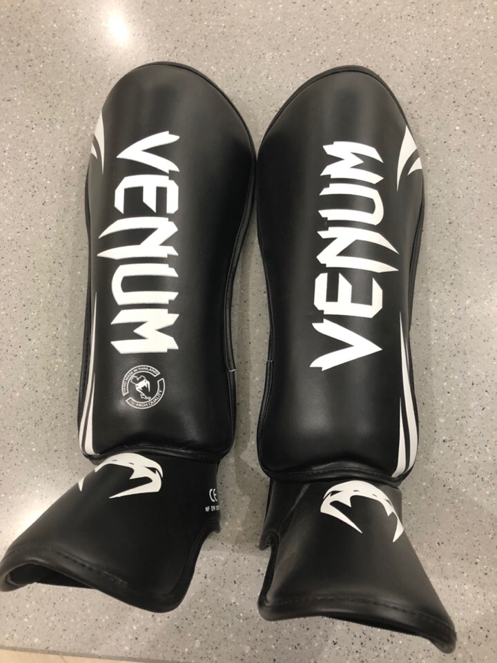Защита голени Venum