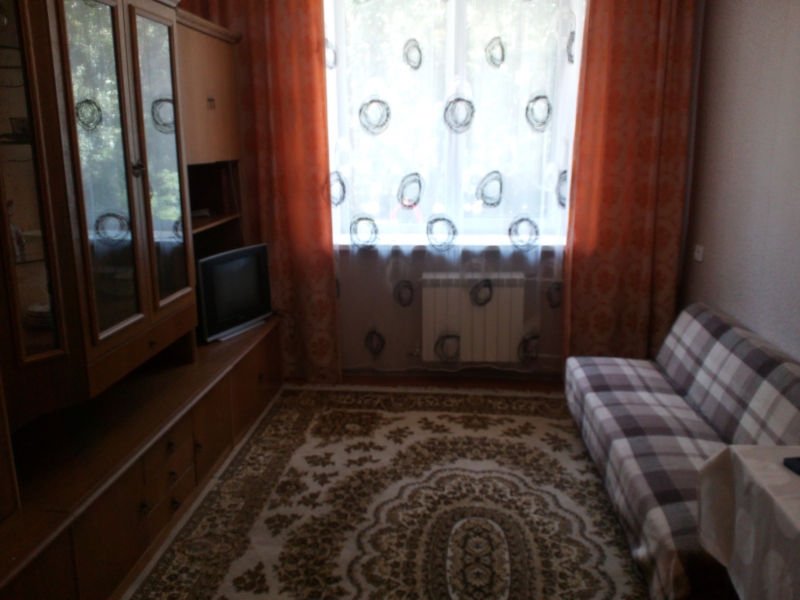 Комната в 2-к 18 м2, 2/3 эт.