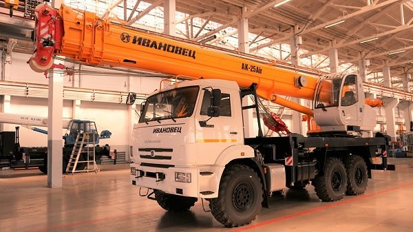 Автокран КС-45717К-3Р AIR