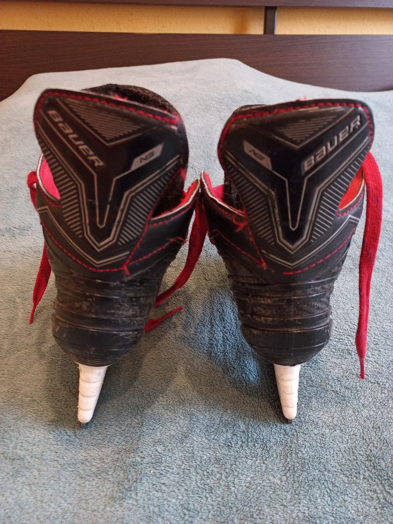 Хоккейные коньки Bauer NS размер 19 см по стельке.