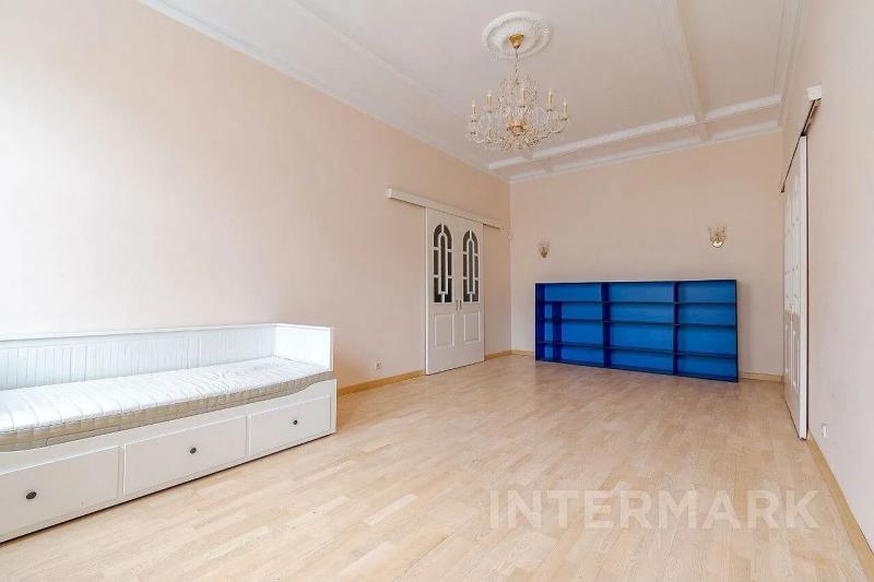 5-к квартира, 170 м2, 4/5 эт.