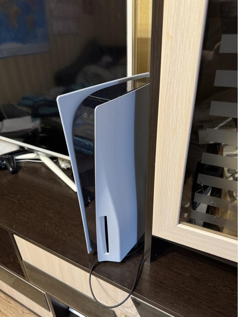 PlayStation 5 с дисководом