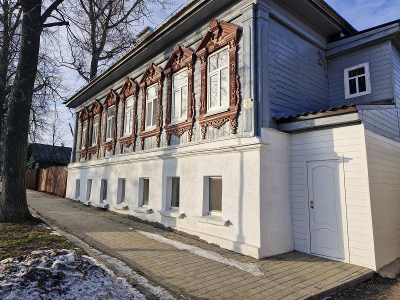 1-к квартира на первом этаже с отдельным входом и гаражом
