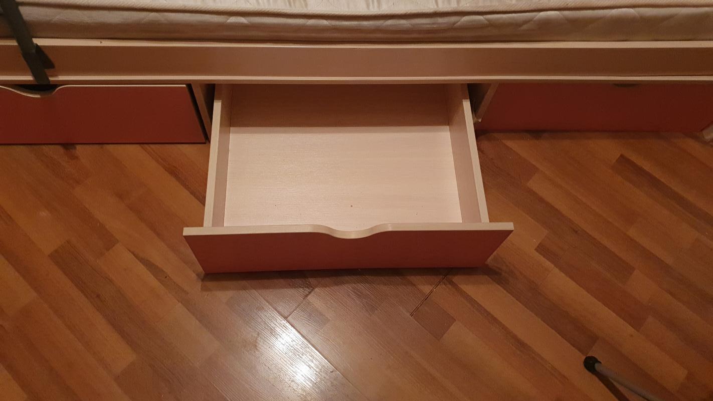 Даухярусная кровать