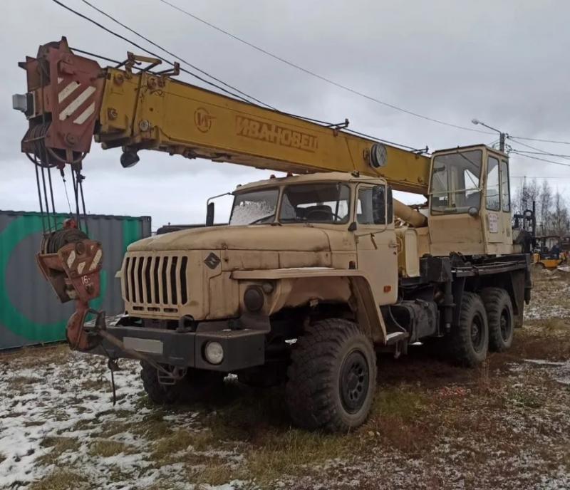 Автокран Ивановец КС-35714, 2006