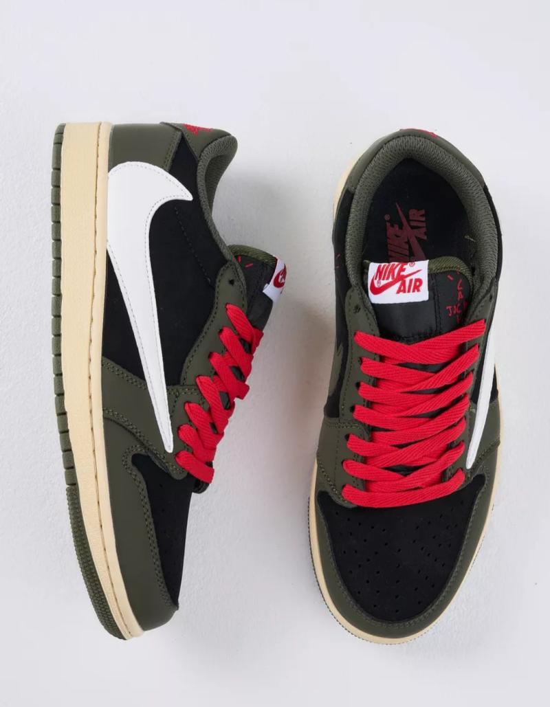 Кроссовки Nike