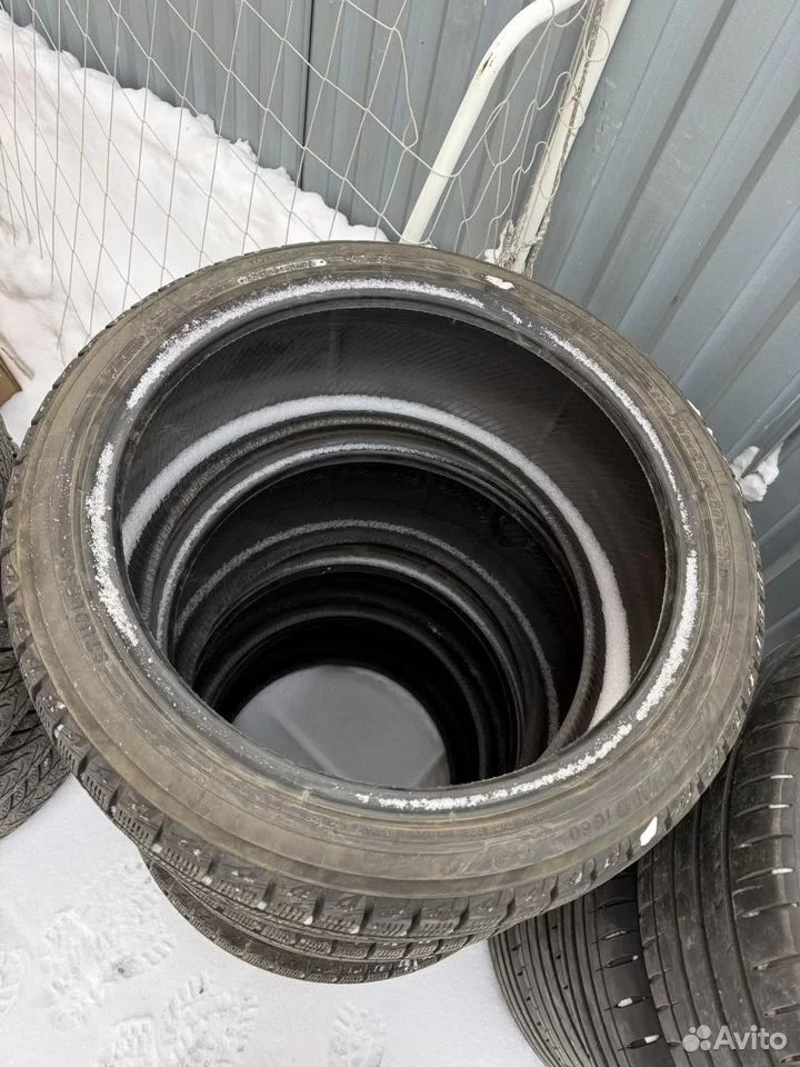 Yokohama Ice Guard IG60 245/40 R19 � 275/35 R19