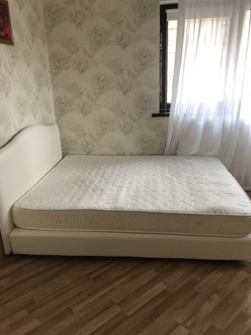 2-к квартира, 78 м2, 4/10 эт.