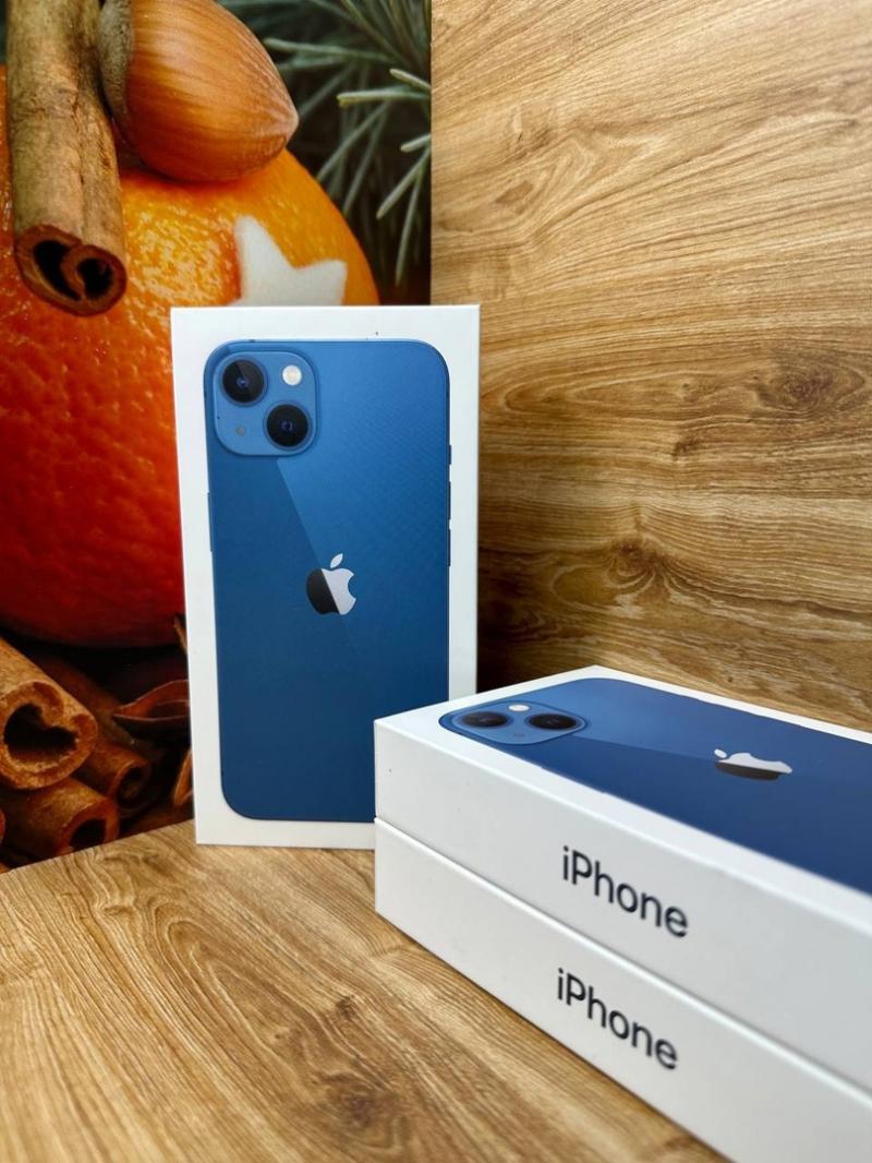 iPhone 13 128 Blue