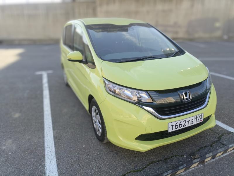 HONDA FREED 2018