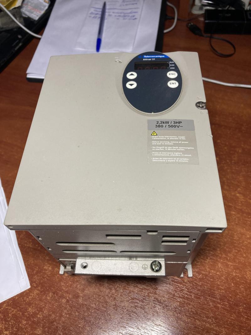 Частотный преобразователь Telemecanique Altivar 31 2,2 kW 3HP 380/500V