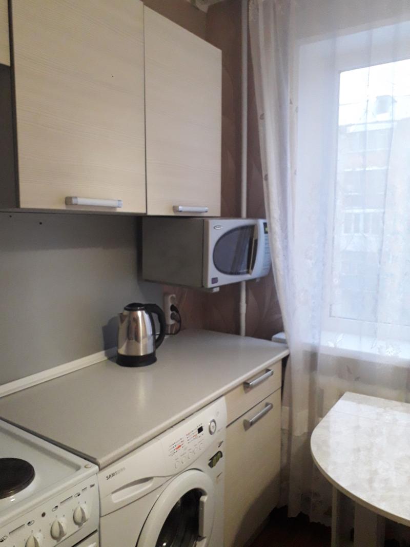1-к квартира, 31 м2, 3/5 эт. ремонт косметический, есть вся бытовая техника