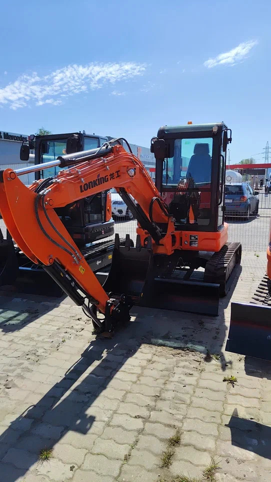 Гусеничный миниэкскаватор Lonking CDM6035