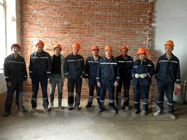 Демонтажные работы, демонтаж стен, демонтаж домов