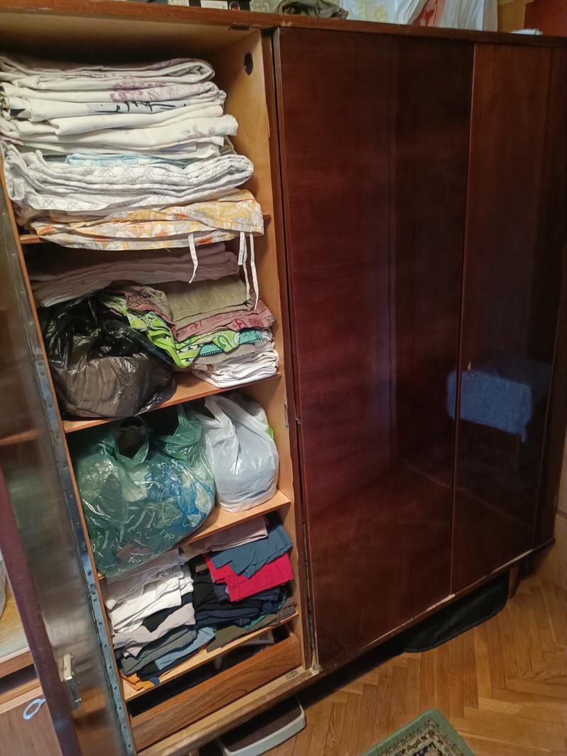 Шкаф платяной массив, двери полировка, б/у