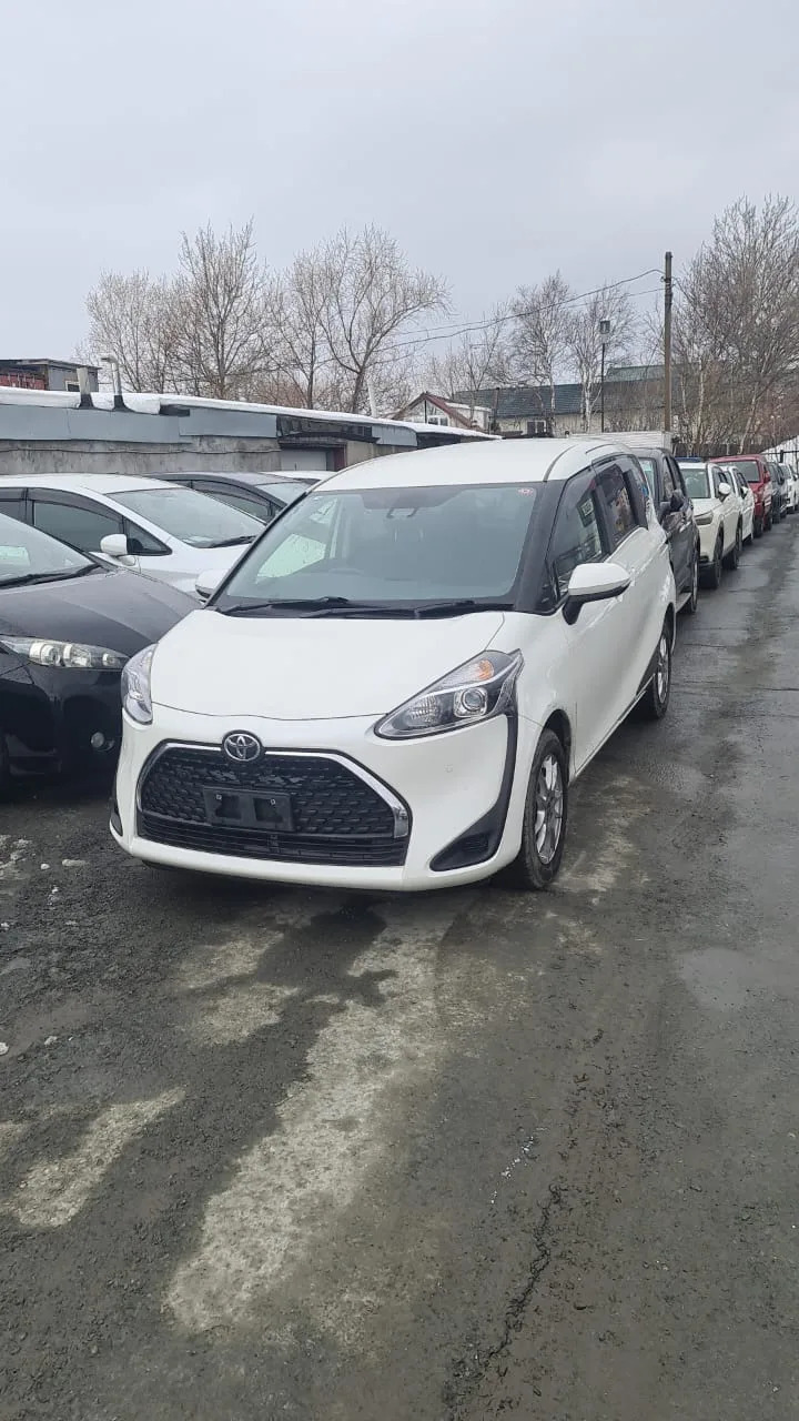 Toyota Sienta, 2022
