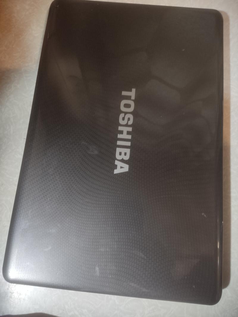 ������� Toshiba 17" ��.