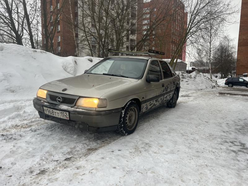 Opel Vectra, 1989