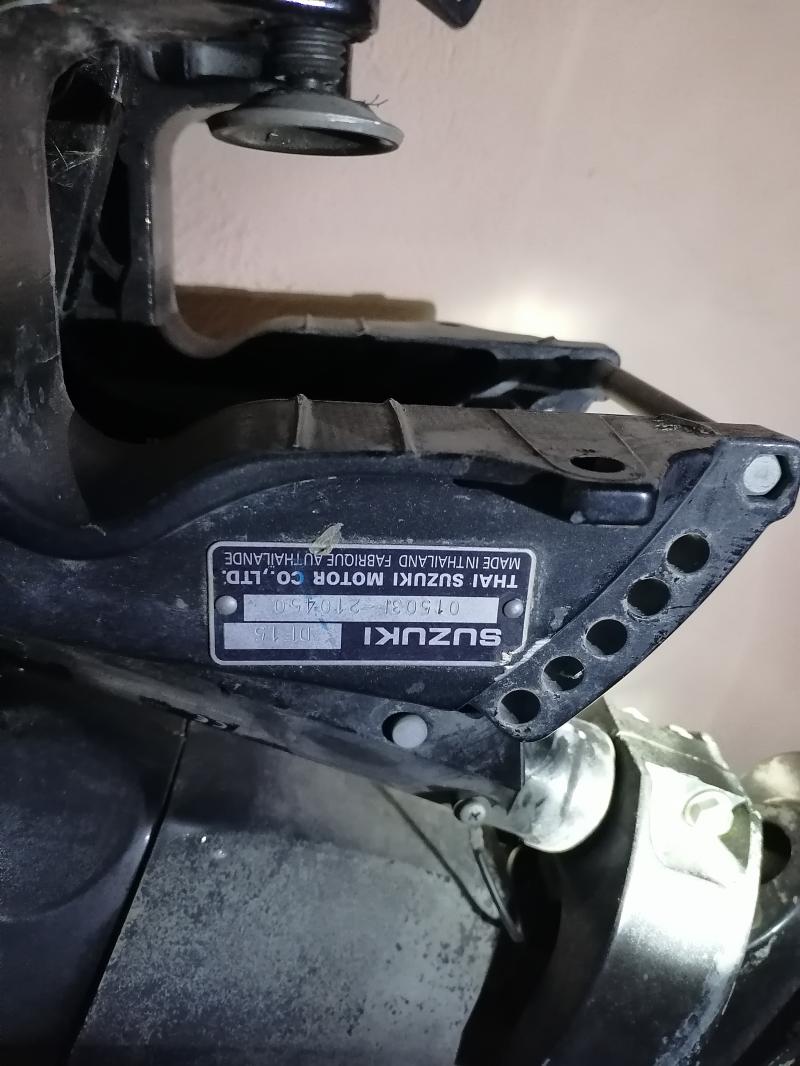 ������ �������� ����� Suzuki DF15