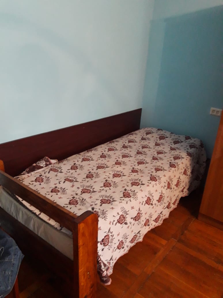 Кровати