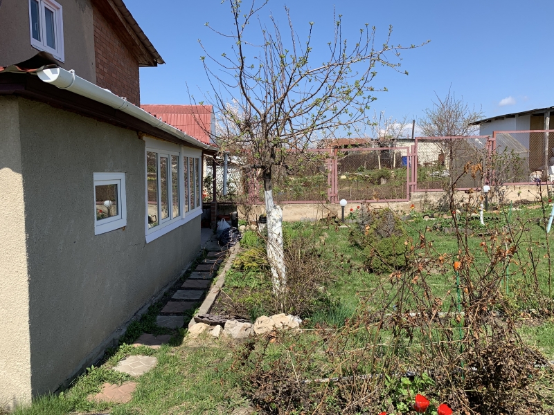 Земельный участок 489 кВ.м, 35 кВ.м садовый дом.