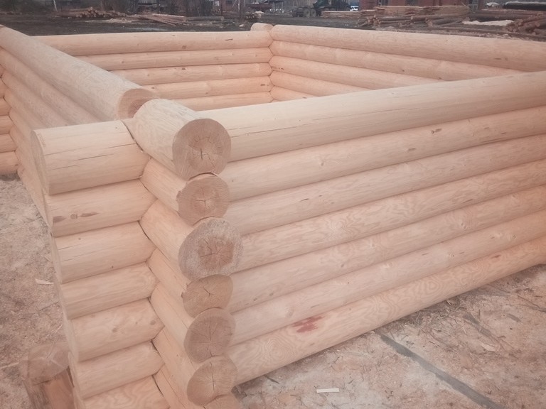 Продам сруб бани 3*4+2