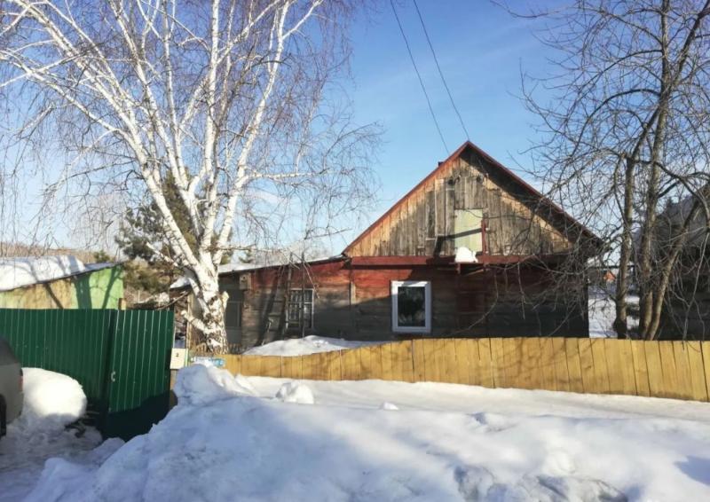 Продам дом, участок 25 сот