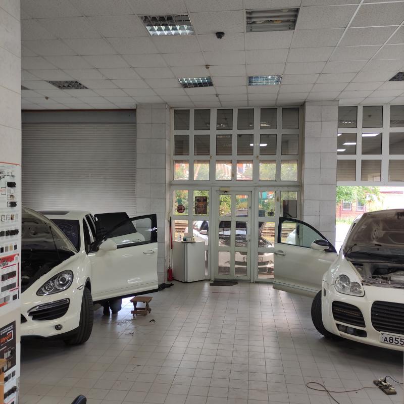 Требуется установщик автосигнализации и доп.оборудования в автомобили
