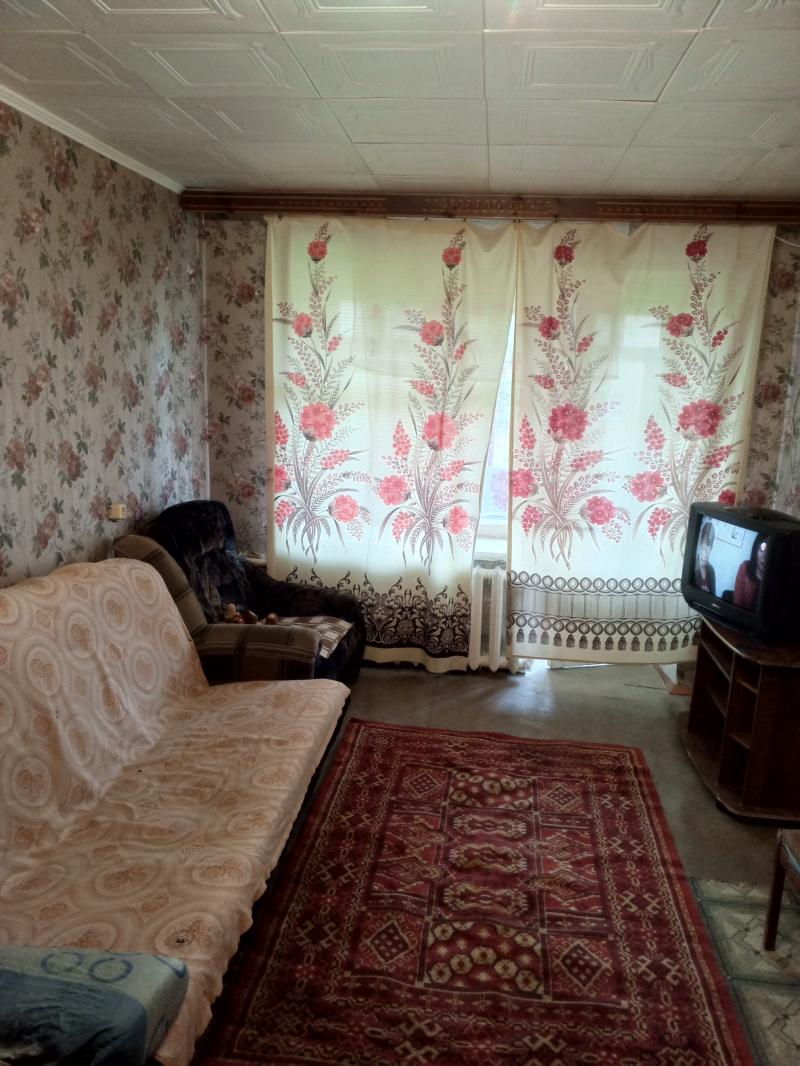 2-к квартира, 42 м2, 5/5 эт.