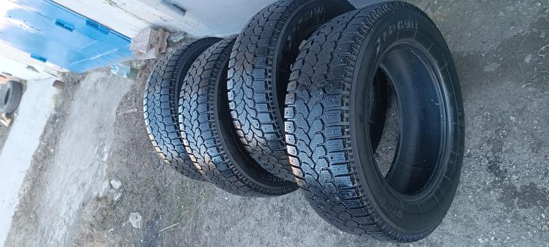 Yokohama Ice Guard F700Z 225/65 R17 102Q 4шт