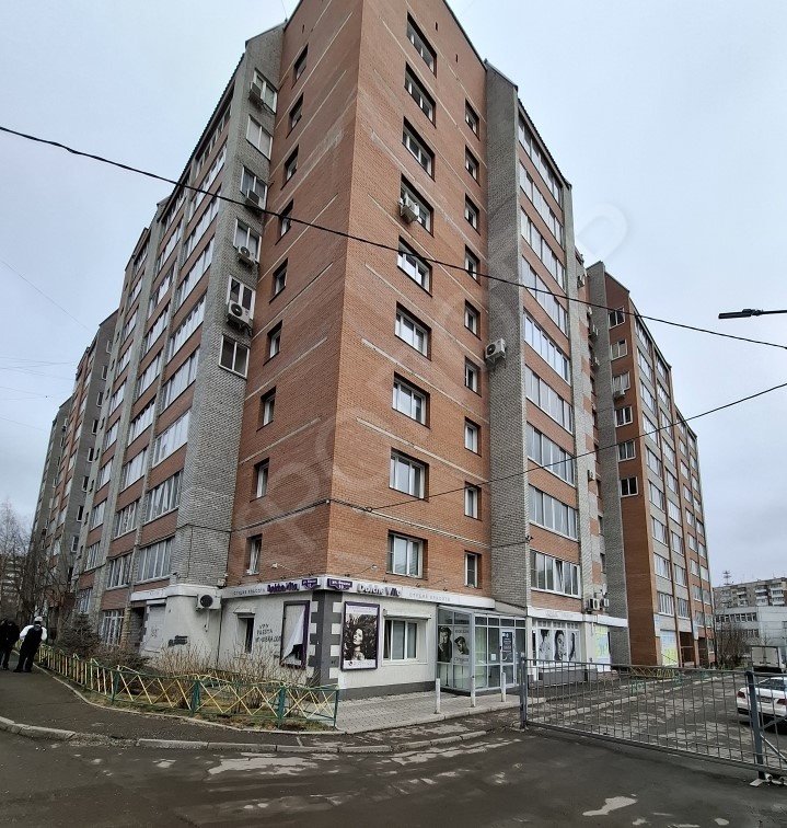 3-к квартира, 57 м2, 7/10 эт. Весны,10 Взлетка