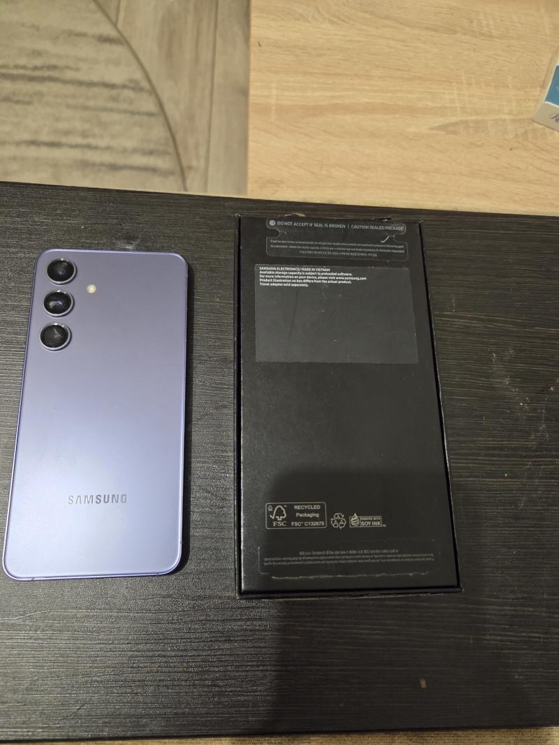 Продаю телефон Samsung Galaxy S24