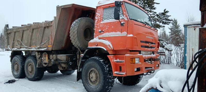 В продаже КАМАЗ 65222 2015 года.