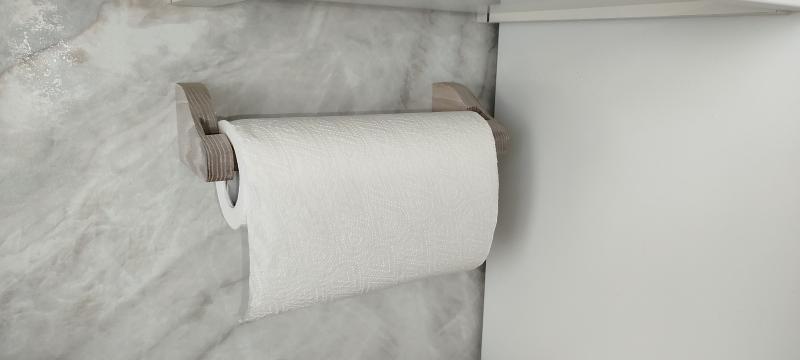 Держатель бумажных полотенец и туалетной бумаги.