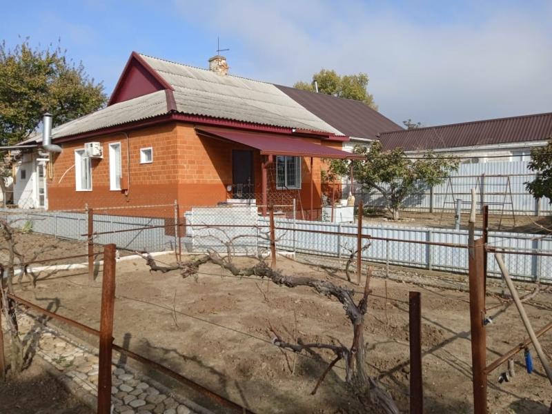 3-к квартира, 64 м2, 1/1 эт.