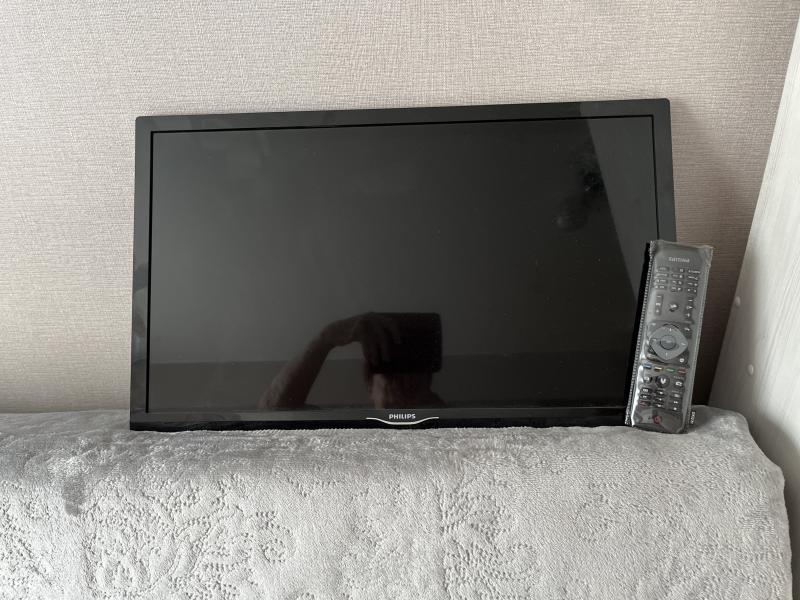 FHILIPS модель24PHS4304/60
