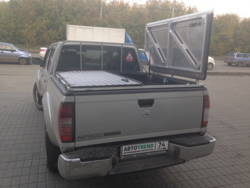      "NIIS"  Toyota Hilux G8.