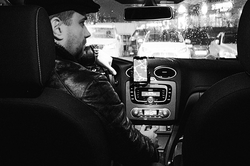 Автоинструктор на автомате. Уроки вождения.