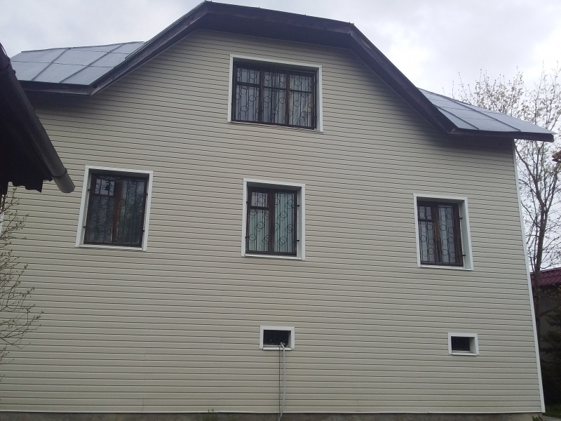 Дом 183 м2 с земельным участком,срочная продажа