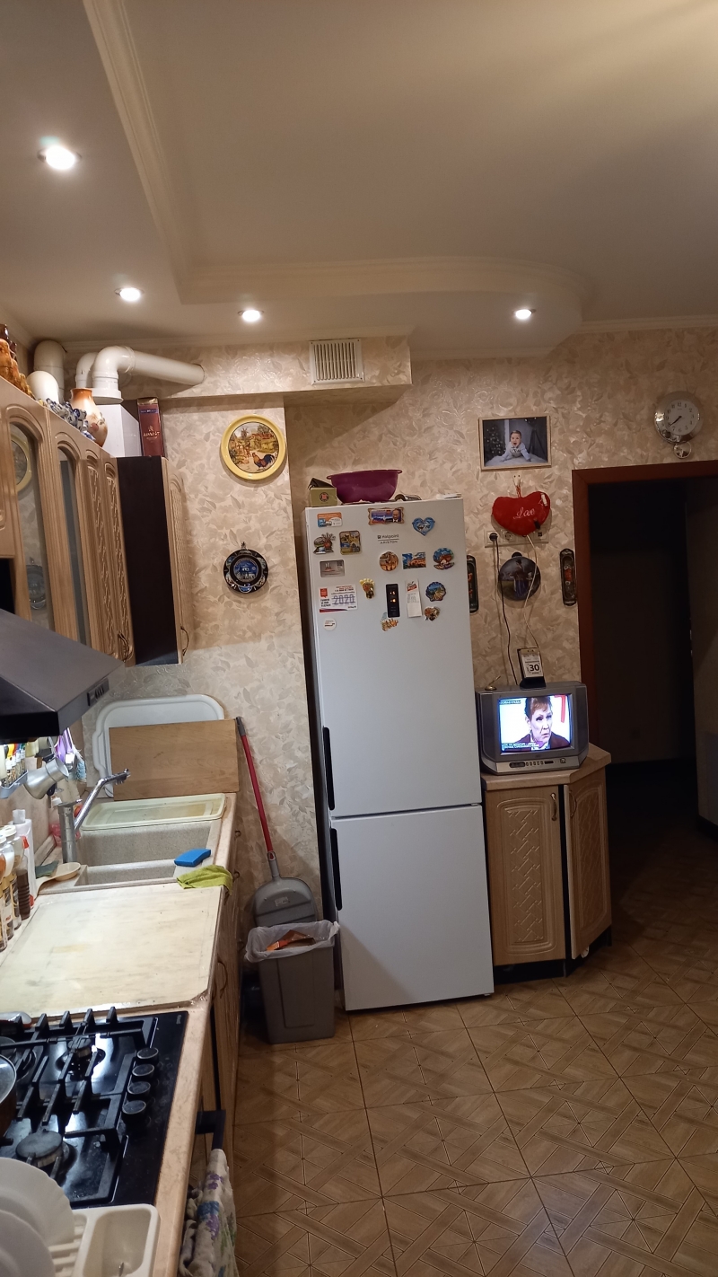 2-к квартира, 74 м2, 1/4 эт.