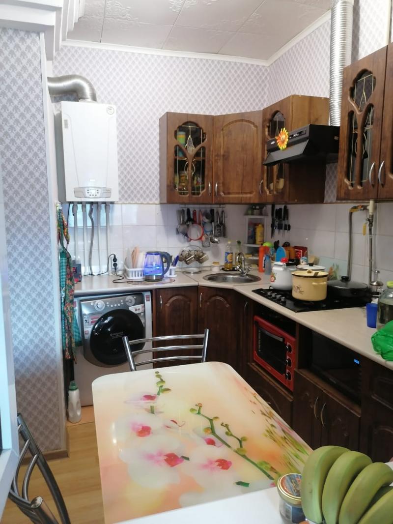 3-к квартира, 68 м2, 1/1 эт.
