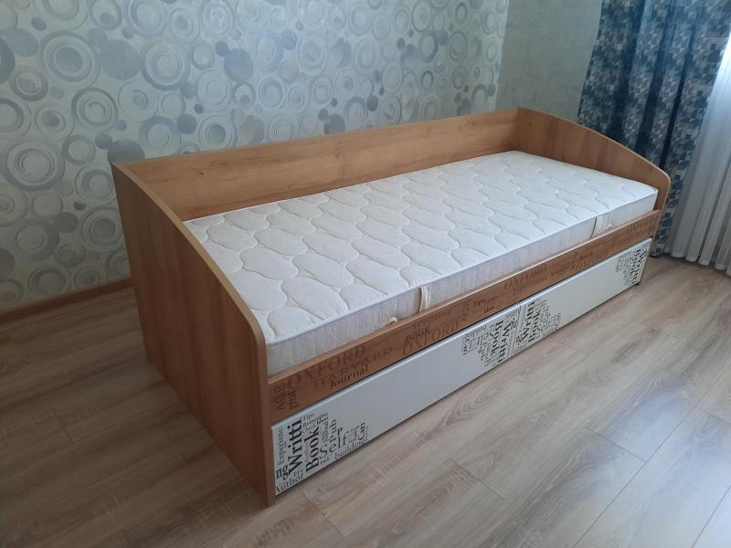 Кровать +матрас