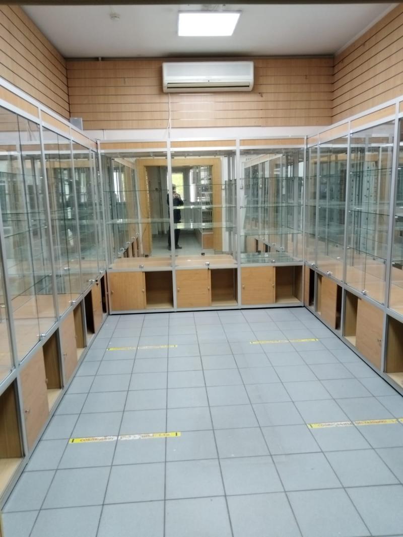 Торговое оборудование стеллажи витрины бу